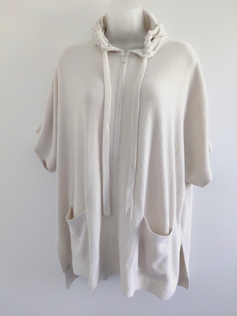 NWT Barefoot Dreams Cozy Chic Lite Short Sleeve Zip Up Hoodie S/M Almond Beige